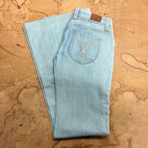 Ditto's Low Rise Flare Jeans - Size 26 x 36.5" inseam - Picture 1 of 5